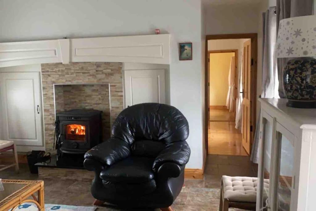 Cheerful 3 Bedroom Country Farm House Ennis Eksteriør bilde